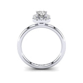 Gabriano Selena 4 tırnaklı tektaş yüzük; GIA-HRD sertifikalı radiant pırlanta ve beyaz altın montürün yandan görünüşü